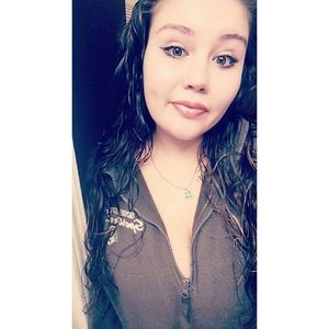 Meet your Posher, Brittany